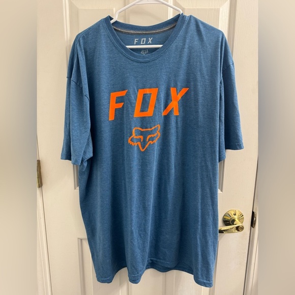 Fox Tech Men's Standard Fit Blue T-Shirt - Picture 1 of 6